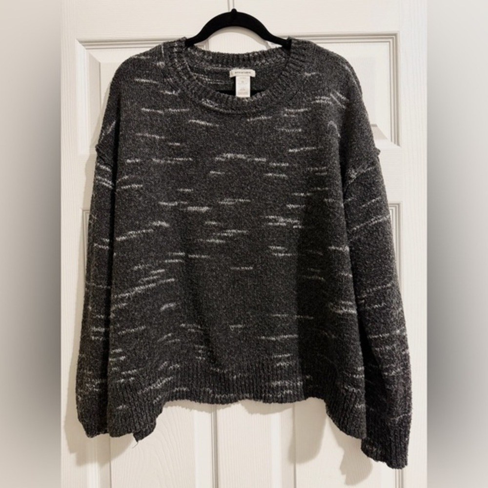 Max Studio Charcoal Gray Crew Neck Sweater